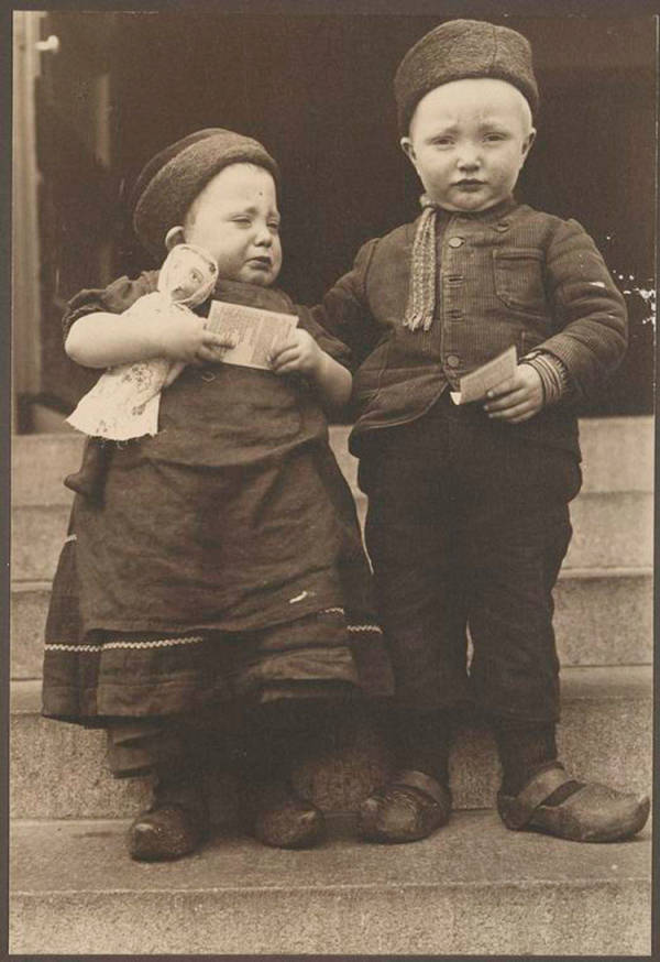 Dutch-siblings