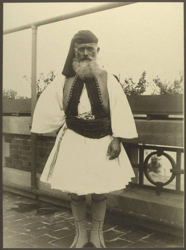 Greek-soldier