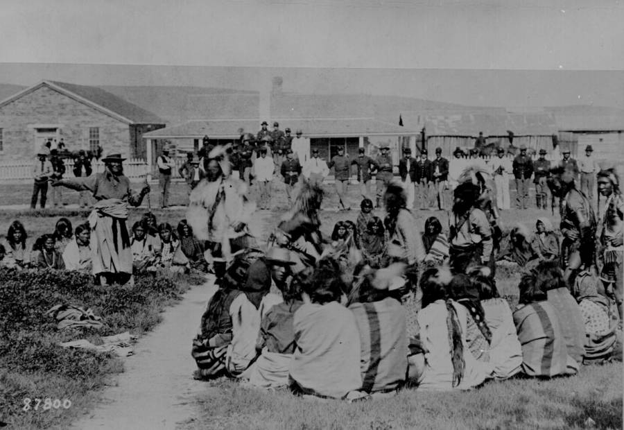 shoshone-indians-on-reservation